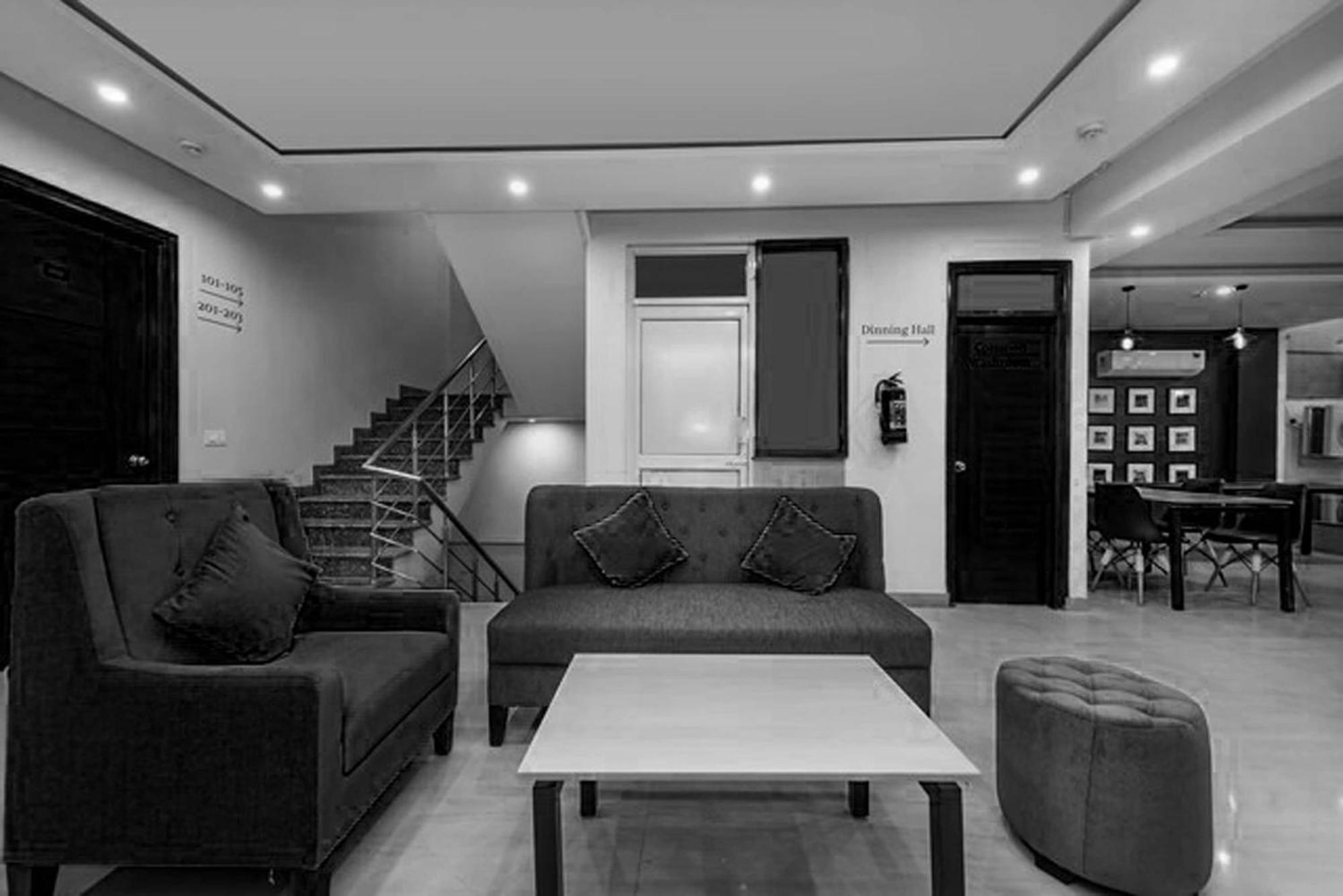 Hotel O Earth Villa Near Bestech Central Square Mall Gurgaon Extérieur photo