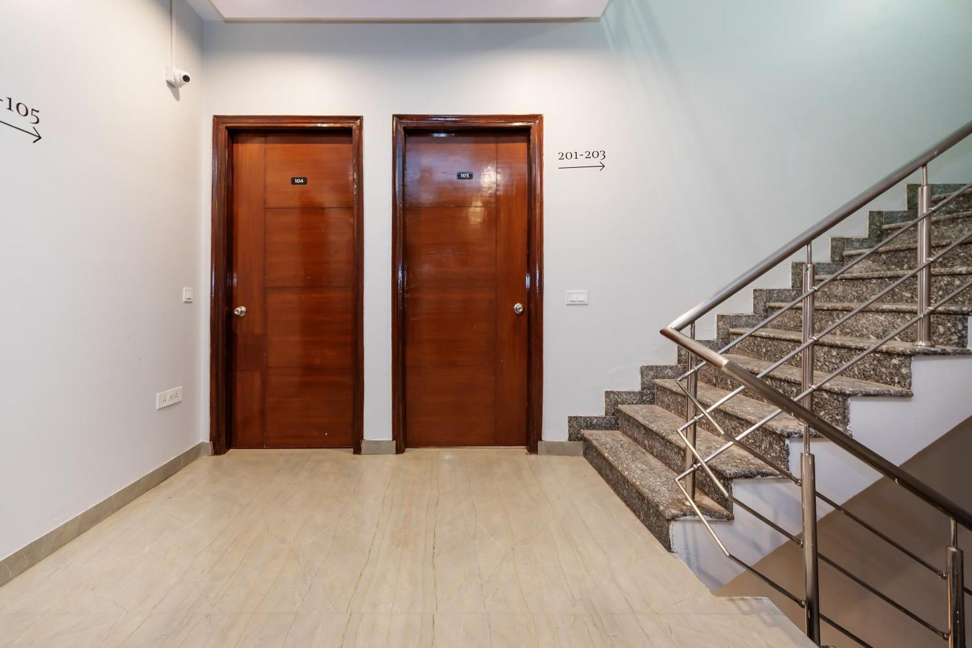 Hotel O Earth Villa Near Bestech Central Square Mall Gurgaon Extérieur photo
