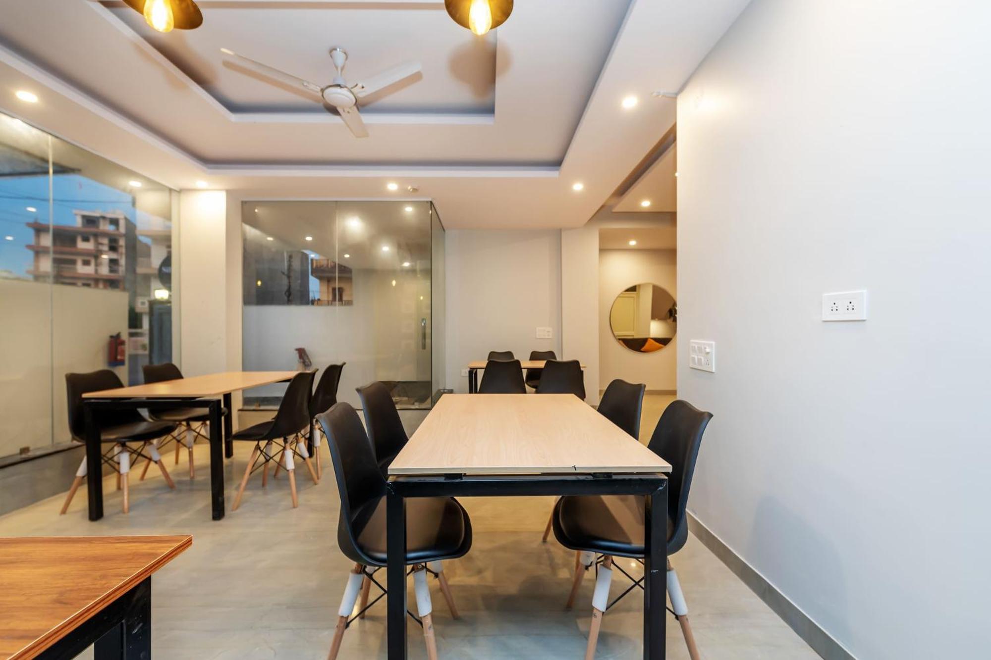 Hotel O Earth Villa Near Bestech Central Square Mall Gurgaon Extérieur photo
